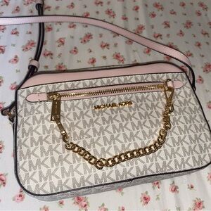 Super cute pink/cream Michael Kors crossbody bag with gold accents and chain